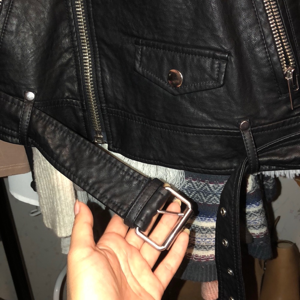 Leather Jacket - Picture 5 of 5